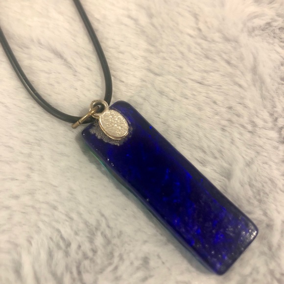 Glass necklace - Picture 4 of 4